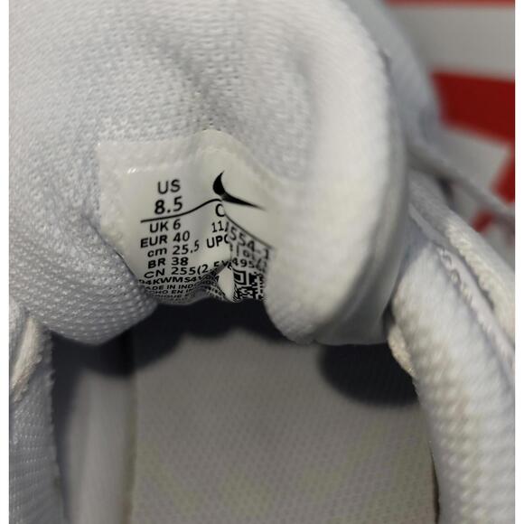 Womens Nike Air Max SC Triple White New With Box Size 8.5 - Picture 7 of 8